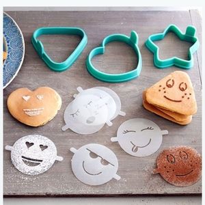 NWT Pampered Chef Pancake Molds w/Emoji Stencils
